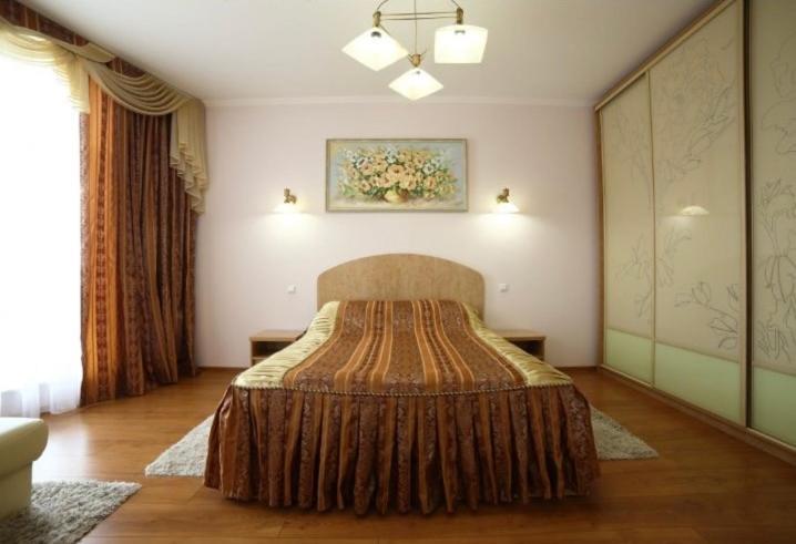 Соняхи Hotel Zimna Voda Екстериор снимка